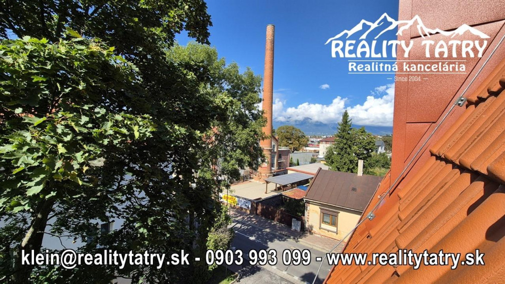 Mezonetový byt 3 izbový s loggiou, krbom a garážovým státím v širšom centre - ODPORÚČAME !!!