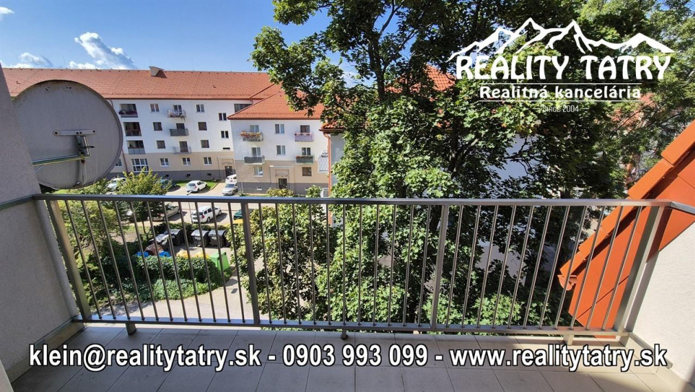 Mezonetový byt 3 izbový s loggiou, krbom a garážovým státím v širšom centre - ODPORÚČAME !!!