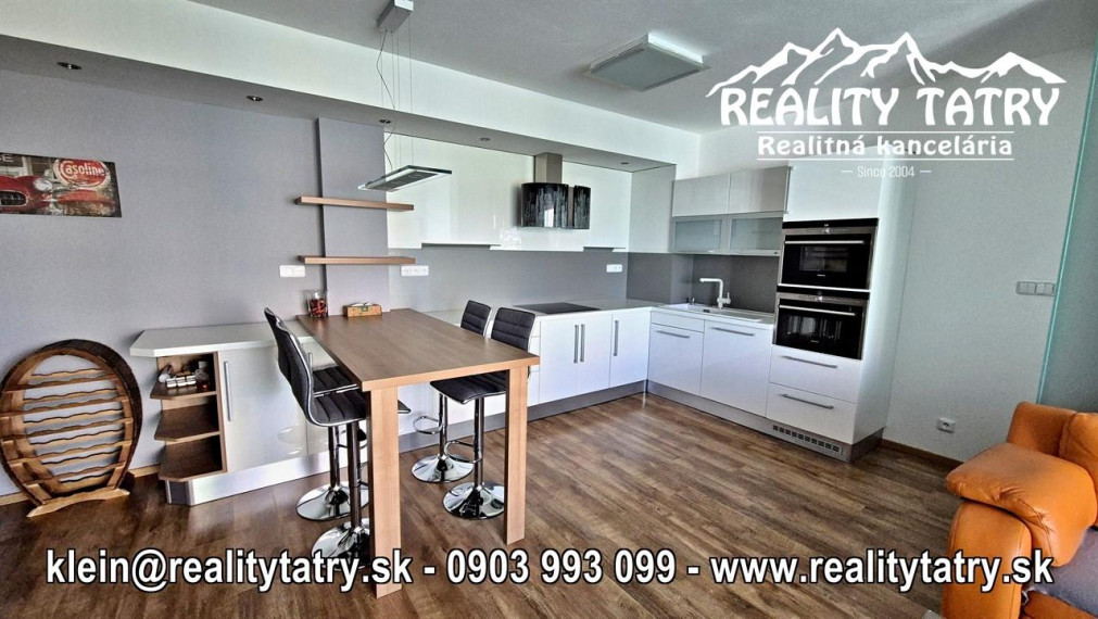 Slnečný 3 izbový byt s terasou a garážou v Poprade bytový dom JAVOR - TOP STAV a LOKALITA !!!