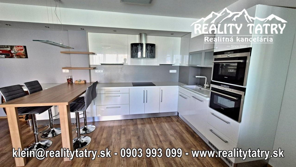 Slnečný 3 izbový byt s terasou a garážou v Poprade bytový dom JAVOR - TOP STAV a LOKALITA !!!