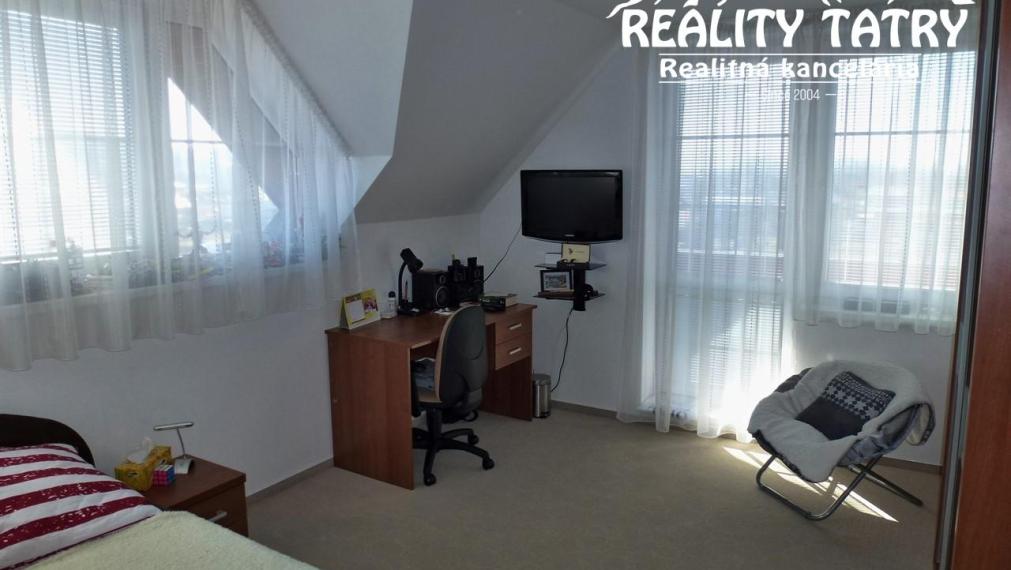 EXKLUZÍVNY Rodinný dom s nádherným výhľadom vo Veľkej Lomnici v 100% TOP STAVE - ODPORÚČAME aj pre náročného klienta !!!