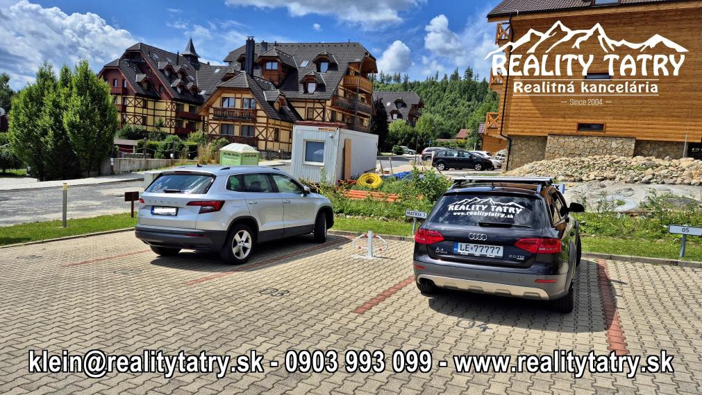 Vonkajšie parkovacie státie v Tatranskej Lomnici - Penzión JAVOR - TOP LOKALITA !!!