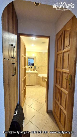 Byt 3 izbový s loggiou 78 m2 blízko centra v Poprade, rozsiahla rekonštrukcia, TOP STAV - ODPORÚČAME !!!