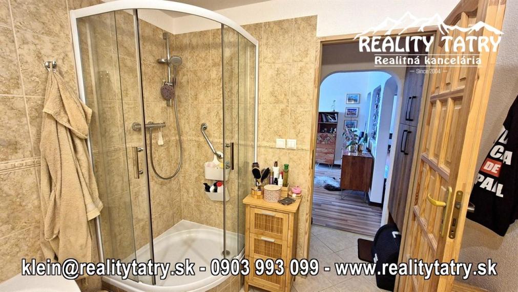 Byt 3 izbový s loggiou 78 m2 blízko centra v Poprade, rozsiahla rekonštrukcia, TOP STAV - ODPORÚČAME !!!