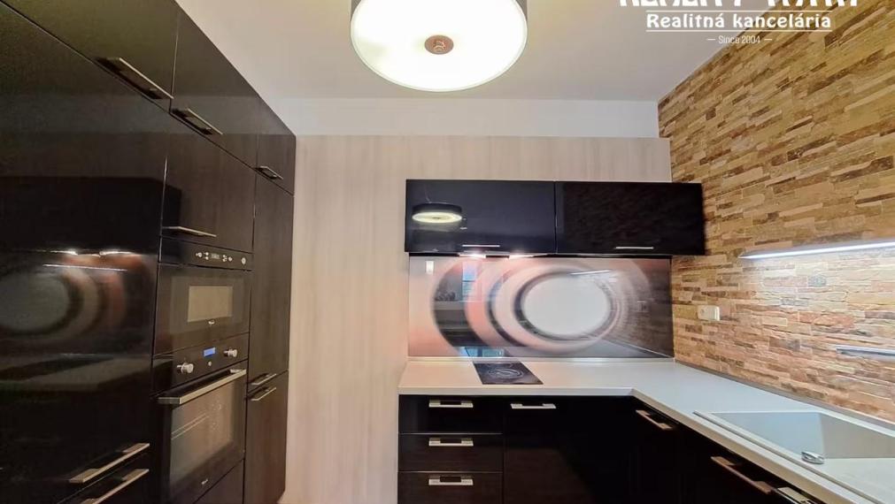 Krátkodobý prenájom 2 izbového bytu v Poprade blízko centra - ODPORÚČAME !!!