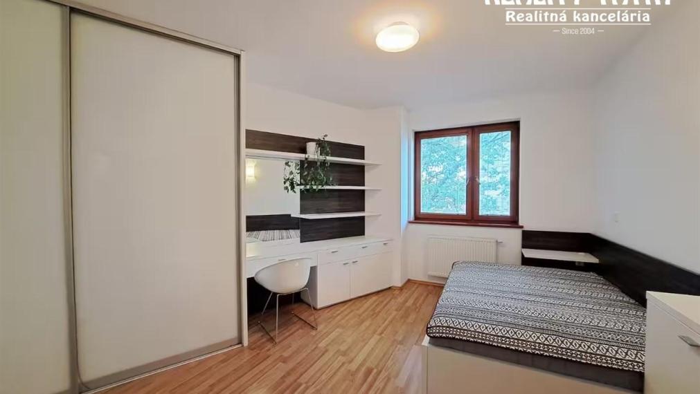 Krátkodobý prenájom 2 izbového bytu v Poprade blízko centra - ODPORÚČAME !!!