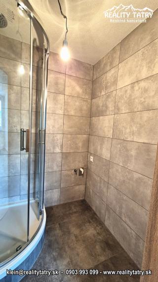 Slnečný 3 izbový byt s loggiou - Kompletná rekonštrukcia - TICHÉ PROSTREDIE, TOP STAV a LOKALITA !!!