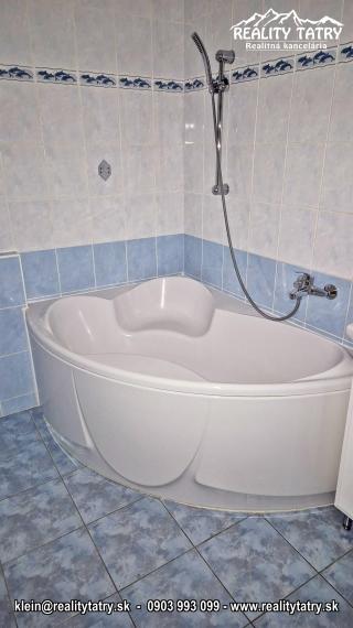 Byt 1 izbový s loggiou, zariadený, murované jadro, ul. Novomeského, Poprad - Slnečný, ihneď voľný - ODPORÚČAME !!!