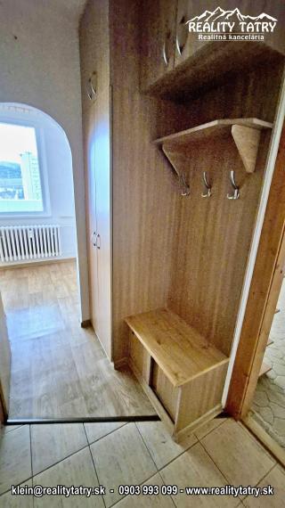 Byt 1 izbový s loggiou, zariadený, murované jadro, ul. Novomeského, Poprad - Slnečný, ihneď voľný - ODPORÚČAME !!!