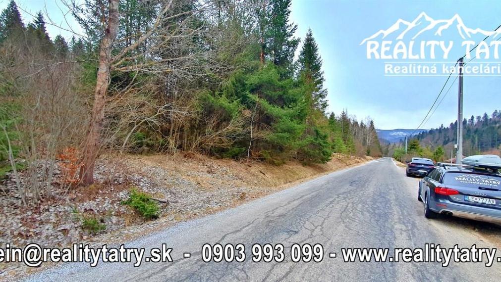 Rekreačný pozemok v lokalite Zahájnica 2700 m2 - Pekné tiché prostredie v lese - ODPORÚČAME !!!