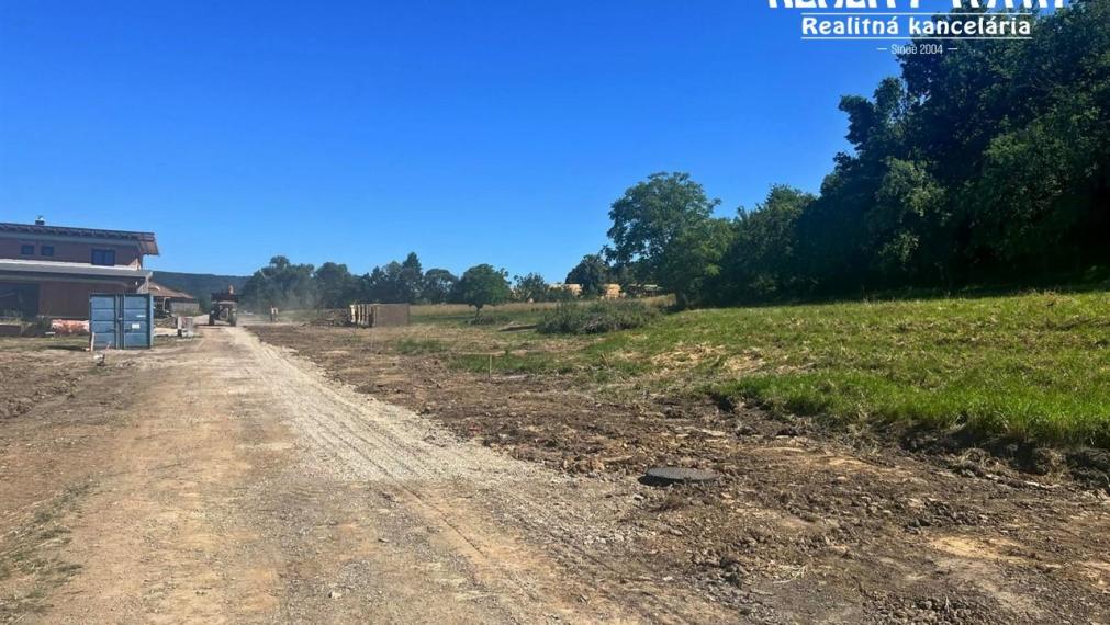 Stavebné pozemky pri Púchove v obci Dolné Kočkovce od 686 m2 do 1658 m2