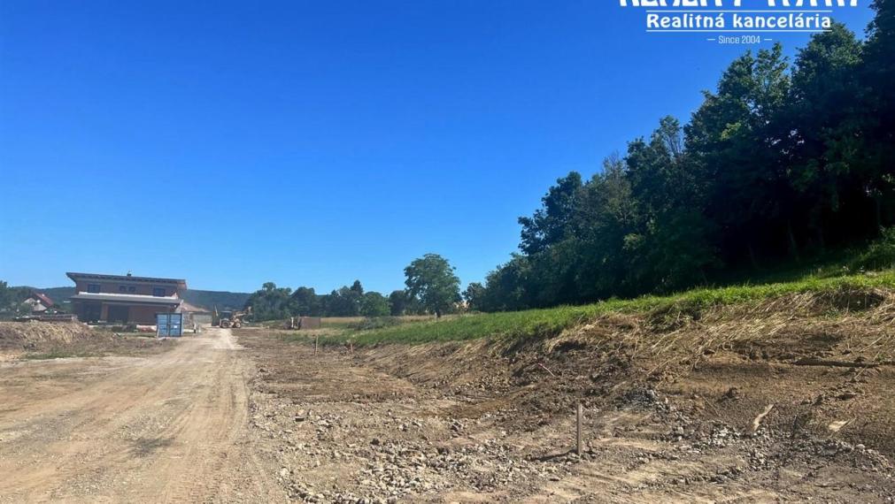 Stavebné pozemky pri Púchove v obci Dolné Kočkovce od 686 m2 do 1658 m2