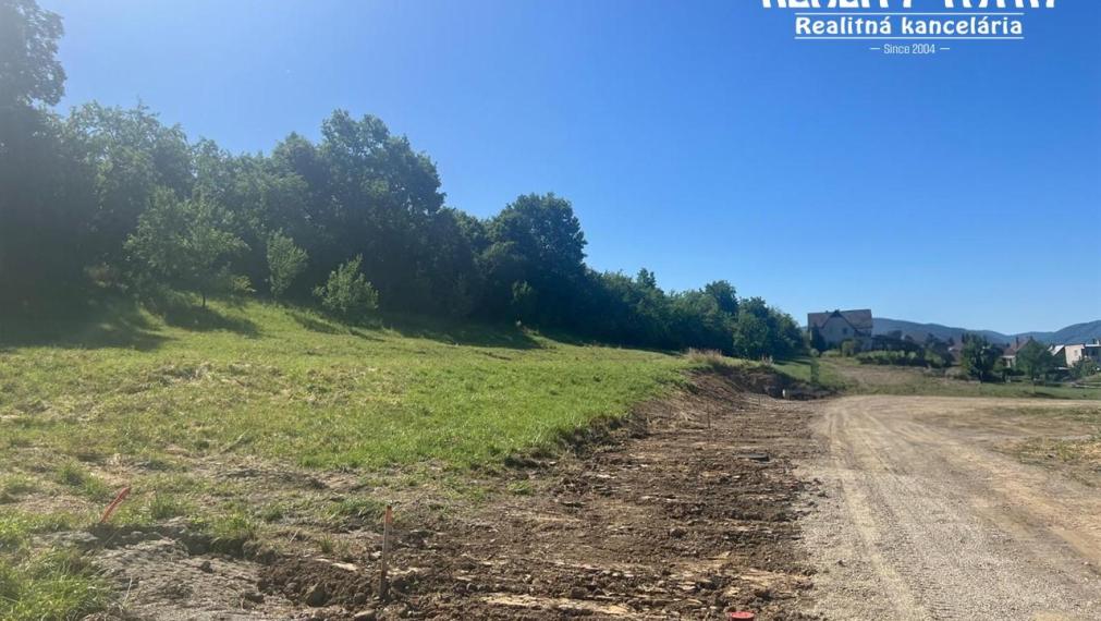 Stavebné pozemky pri Púchove v obci Dolné Kočkovce od 686 m2 do 1658 m2