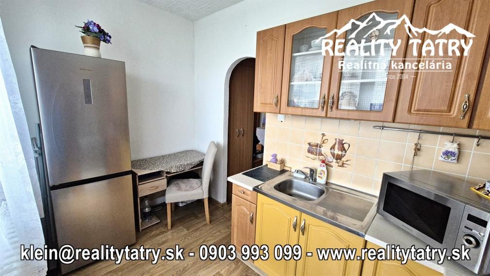 Byt 1 izbový s loggiou, zariadený, murované jadro, ul. Novomeského, Poprad - Slnečný, ihneď voľný - ODPORÚČAME !!!