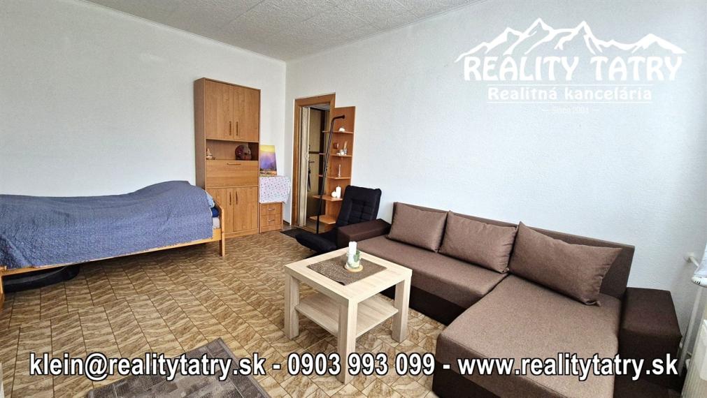 Byt 1 izbový s loggiou, zariadený, murované jadro, ul. Novomeského, Poprad - Slnečný, ihneď voľný - ODPORÚČAME !!!