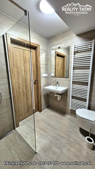 EXKLUZÍVNY 3 izbový byt s Terasou, Saunou, Vonkajším parkovacím státím a BEZBARIÉROVÝM PRÍSTUPOM - TOP STAV, NOVOSTAVBA !!!