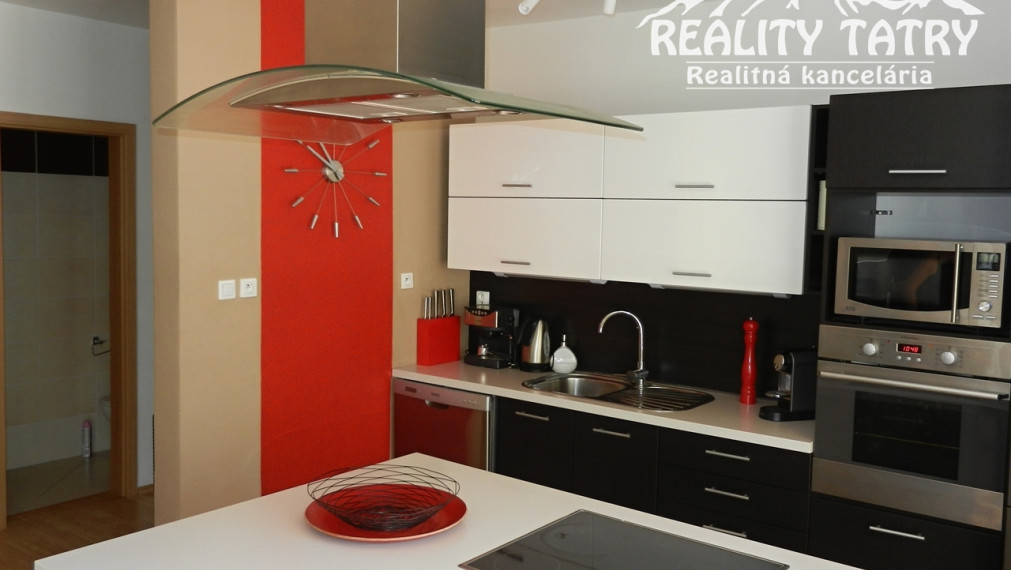 Byt 3 izbový s balkónom 91 m2 - kompletne zariadený v Poprade - ODPORÚČAME !!!