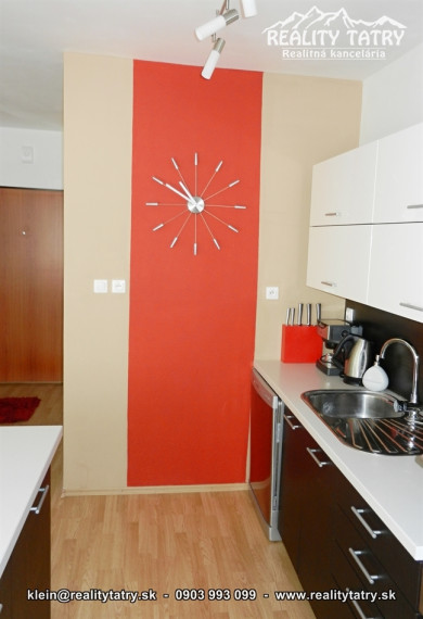 Byt 3 izbový s balkónom 91 m2 - kompletne zariadený v Poprade - ODPORÚČAME !!!