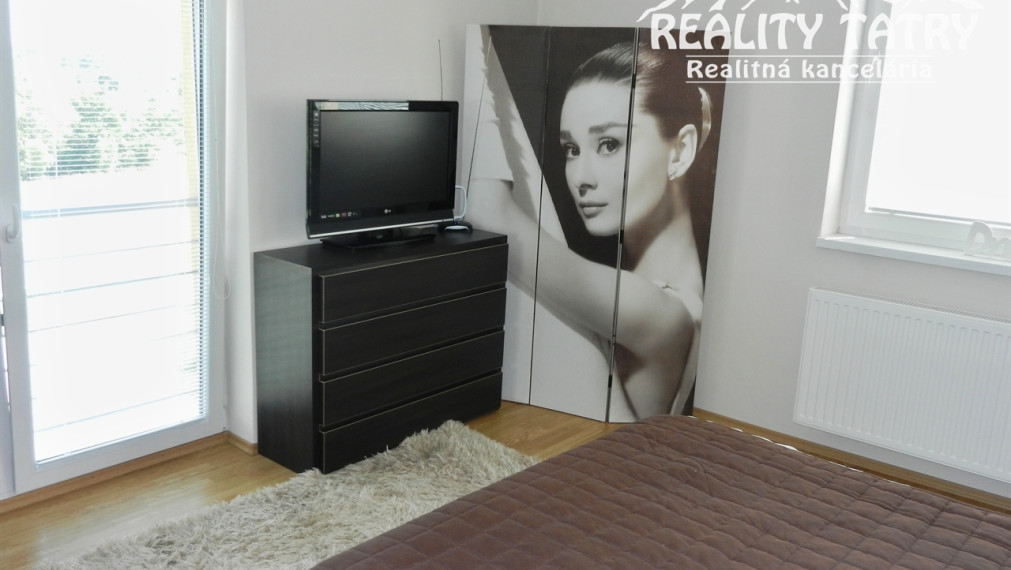 Byt 3 izbový s balkónom 91 m2 - kompletne zariadený v Poprade - ODPORÚČAME !!!