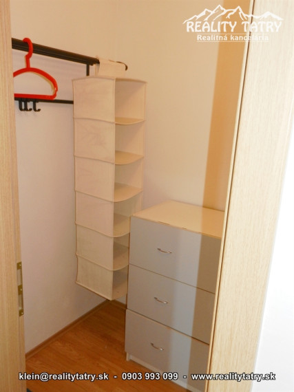 Byt 3 izbový s balkónom 91 m2 - kompletne zariadený v Poprade - ODPORÚČAME !!!