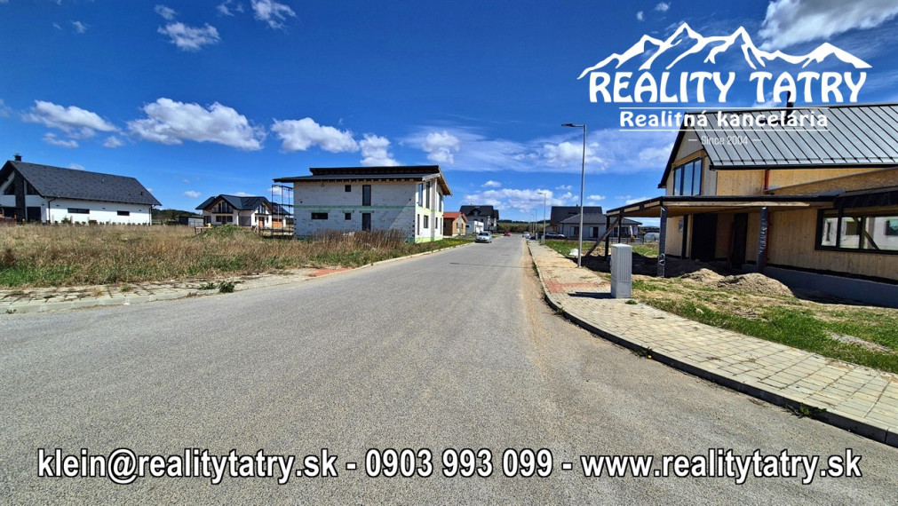 Stavebný pozemok 616 m2 vo Veľkej Lomnice - lokalita NATUR REZORT - ODPORÚČAME !!!