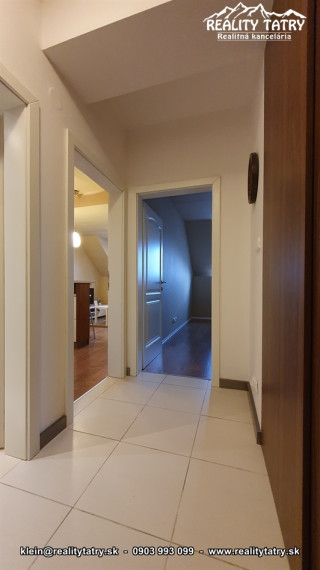 Apartmánový byt 46 m2 s parkovacím miestom vo Veľkej Lomnici