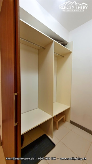 Apartmánový byt 46 m2 s parkovacím miestom vo Veľkej Lomnici