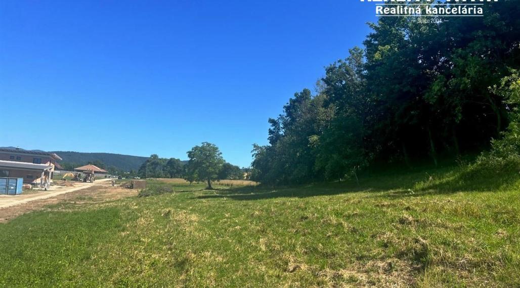 Stavebné pozemky pri Púchove v obci Dolné Kočkovce od 686 m2 do 1658 m2