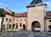 Rodinný dom v centre mesta LEVOČA - ul. Košická, investičná príležitosť aj na penzión - ODPORÚČAME !!! - fotografia 1