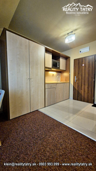 Byt 1 izbový s balkónom vo Veľkej Lomnici - TOP VÝHĽAD, ODPORÚČAME !!!