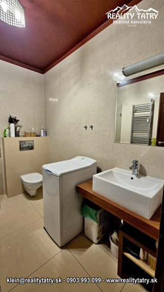 Byt 1 izbový s balkónom vo Veľkej Lomnici - TOP VÝHĽAD, ODPORÚČAME !!!