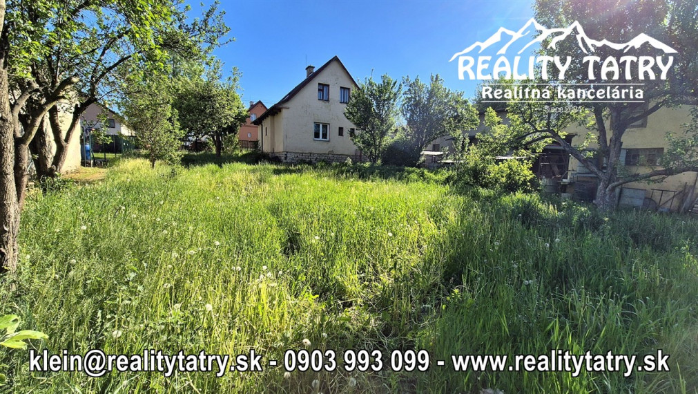 Rodinný dom na rozľahlom pozemku 1550 m2 s garážou a hospodárskou budovou - Poprad - Matejovce