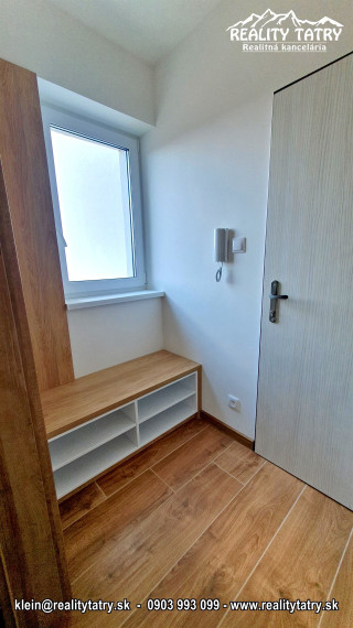 Byt 2 izbový s dvomi balkónmi, pivničkou a parkovacím státím v Hôrke pod lesom - NOVOSTAVBA, TOP STAV , ODPORÚČAME !!!