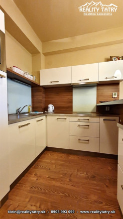 Apartmánový byt 46 m2 s parkovacím miestom vo Veľkej Lomnici - fotografia 5