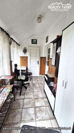 NOVÁ CENA !!! Rodinný dom na rozľahlom pozemku 1550 m2 s garážou a hospodárskou budovou - Poprad - Matejovce - fotografia 7
